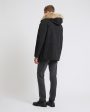 Parka iconique courte en coton technique avec fourrure de coyote et lapin Online Sale